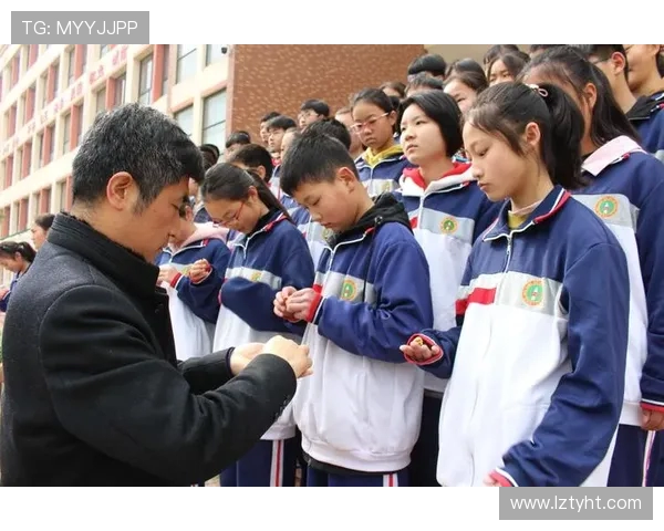 奋力拼搏展现青春力量凝聚团队精神共谱体育赛场辉煌篇章